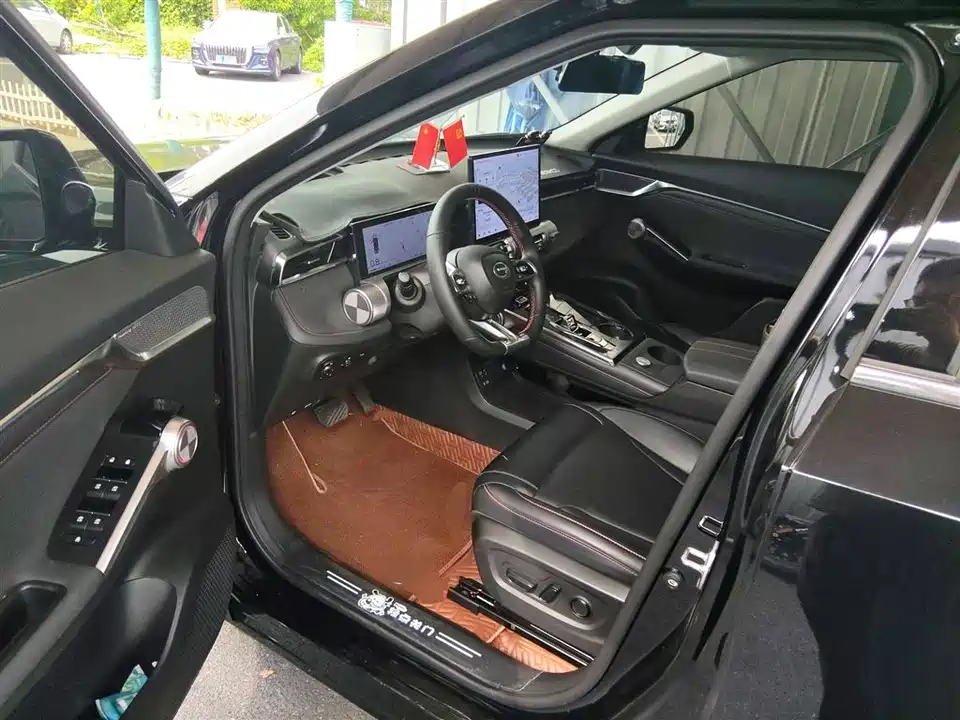 Trumpchi Shadow cool