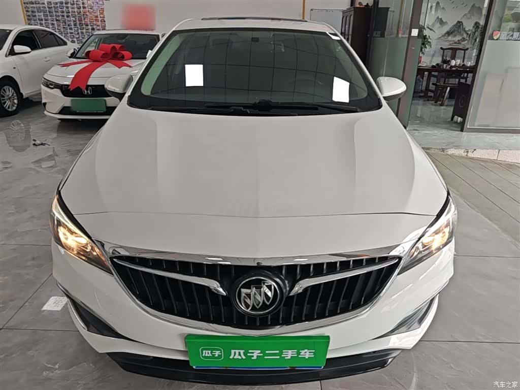Buick Verano, 2018 3
