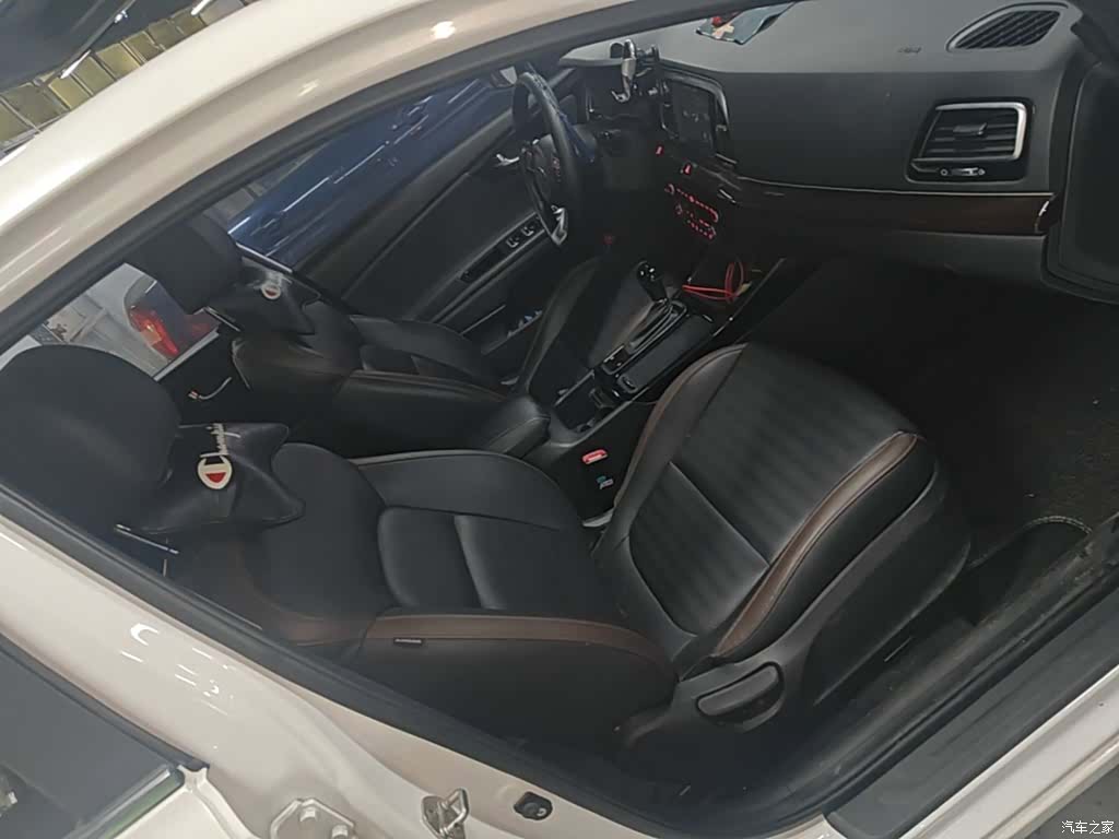 Kia GLS, 2019 20