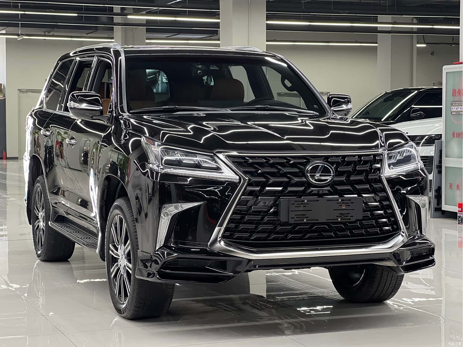 Lexus LX, 2022 3