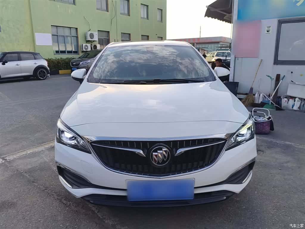 Buick Verano, 2019 3