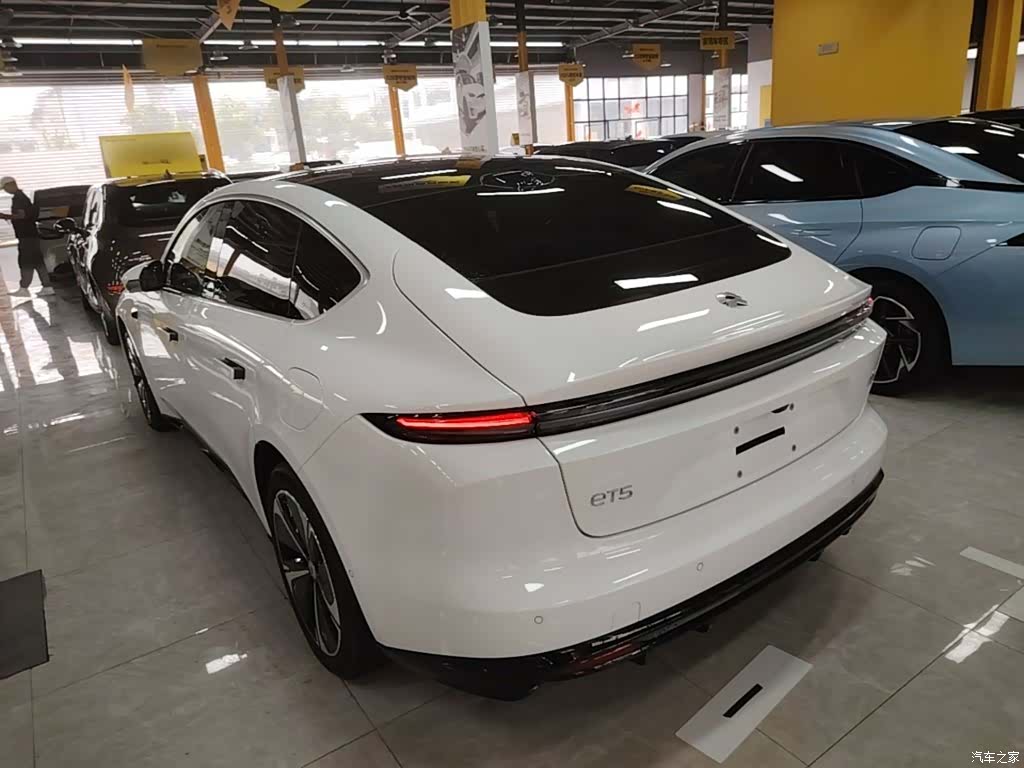 NIO ET5, 2025 все фото