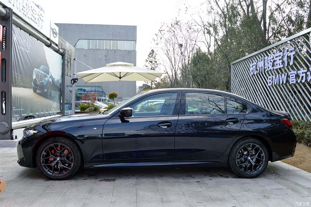 BMW 3 Series, 2025 все фото