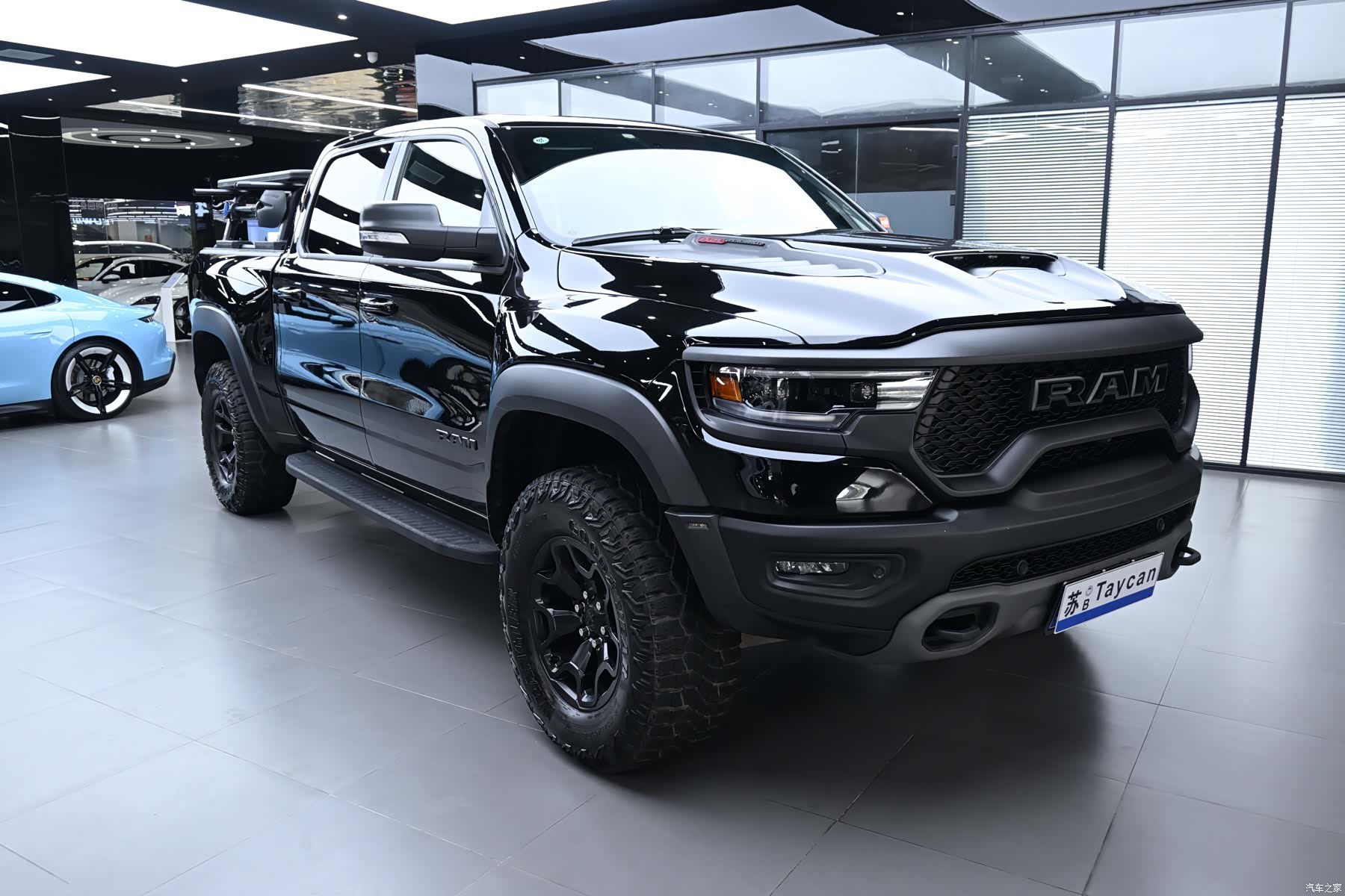 RAM Trucks, 2023 3