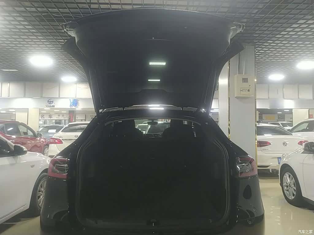 Tesla Model Y, 2022 19