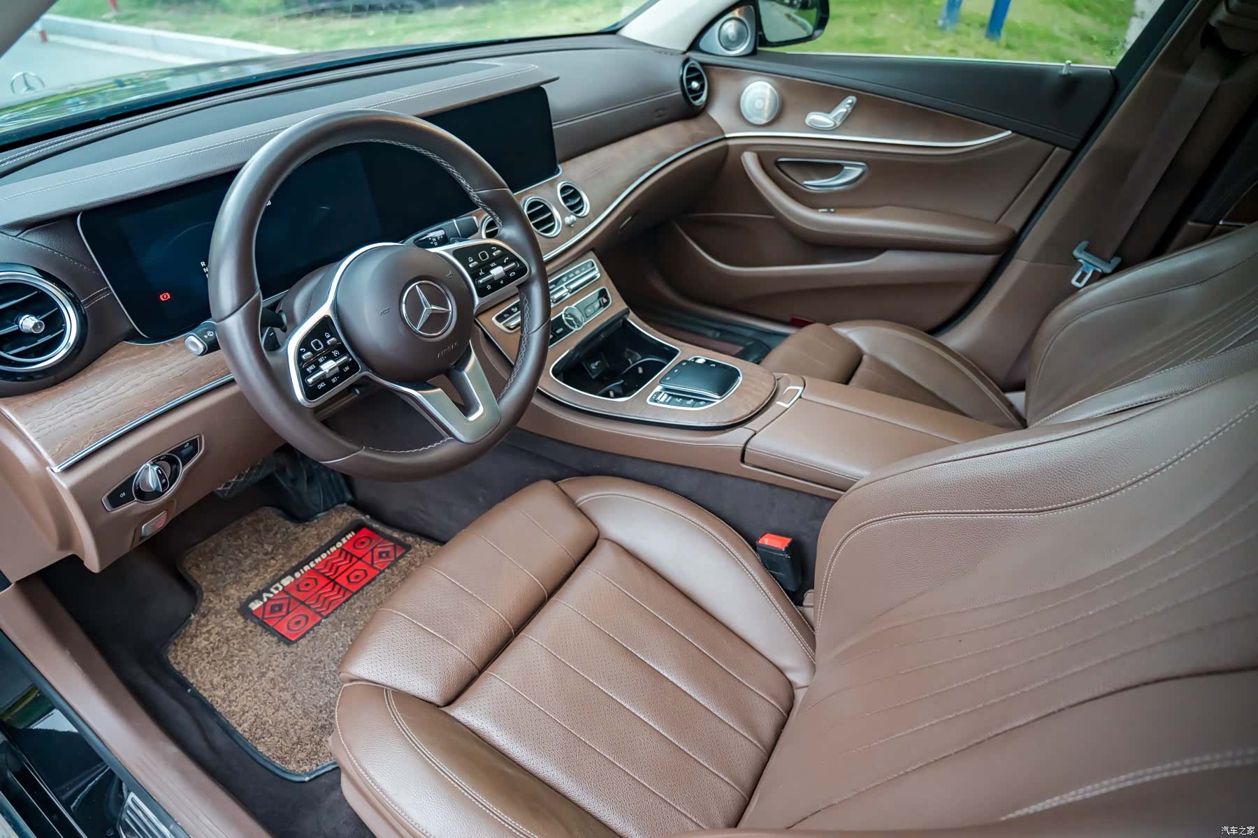 Mercedes-Benz E-Class, 2019 8
