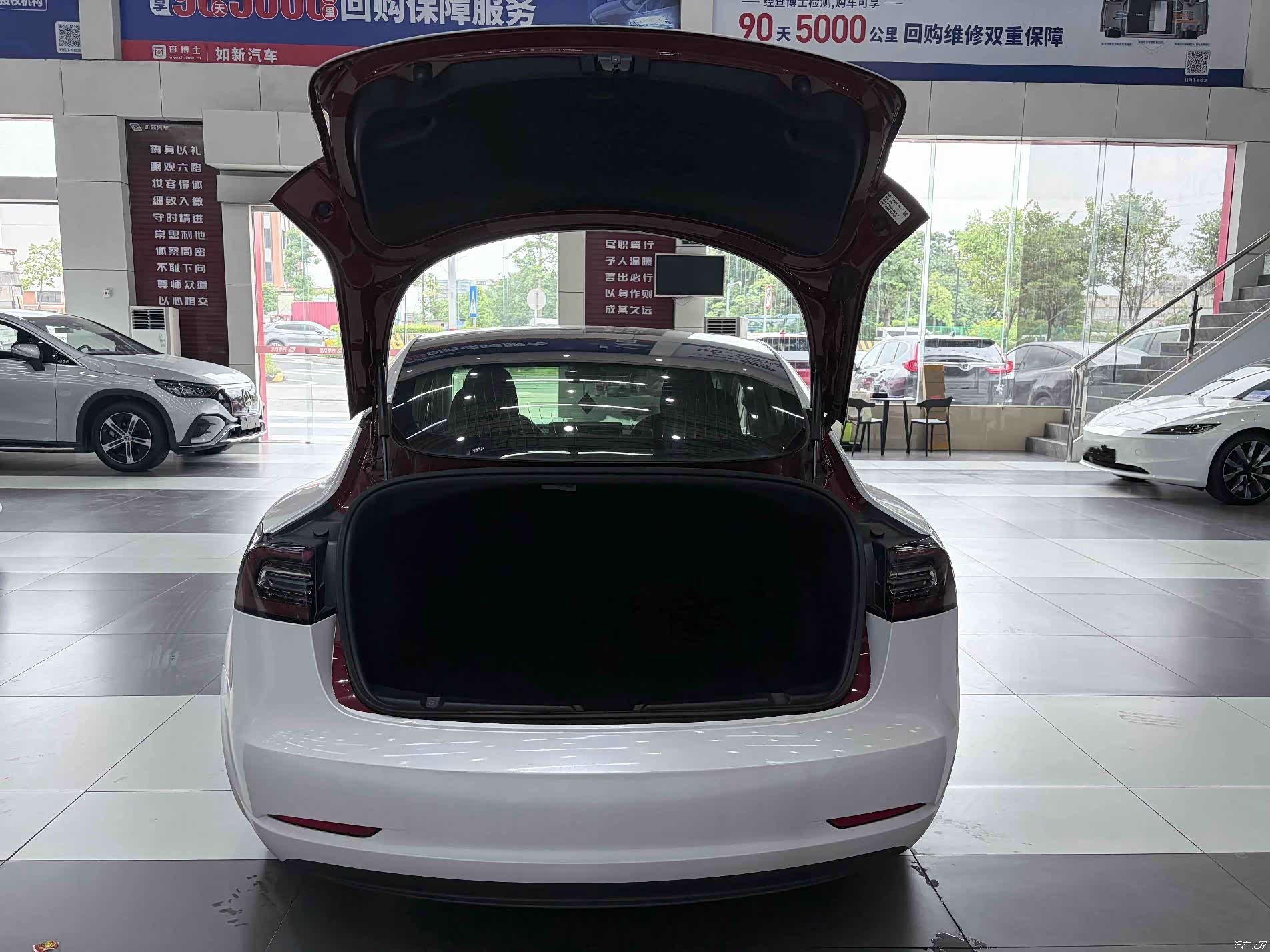 Tesla Model 3, 2019 7