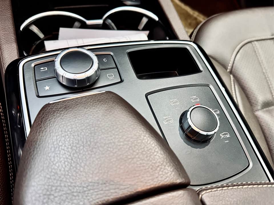 Mercedes-Benz GLE Mercedes-Benz GLE