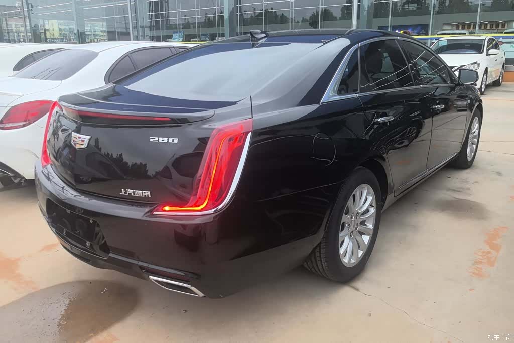 Cadillac XTS, 2018 3
