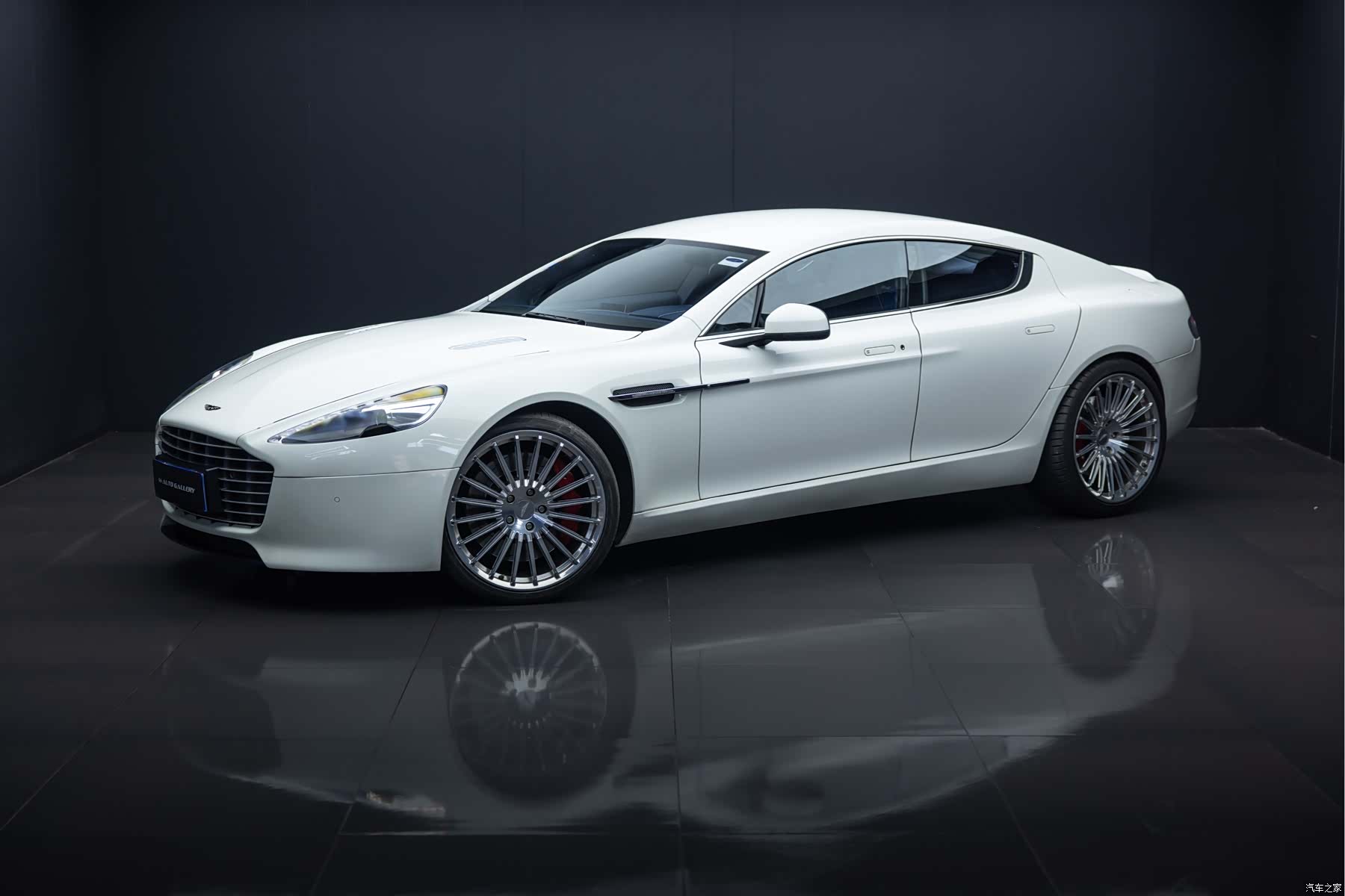 Aston Martin Rapide