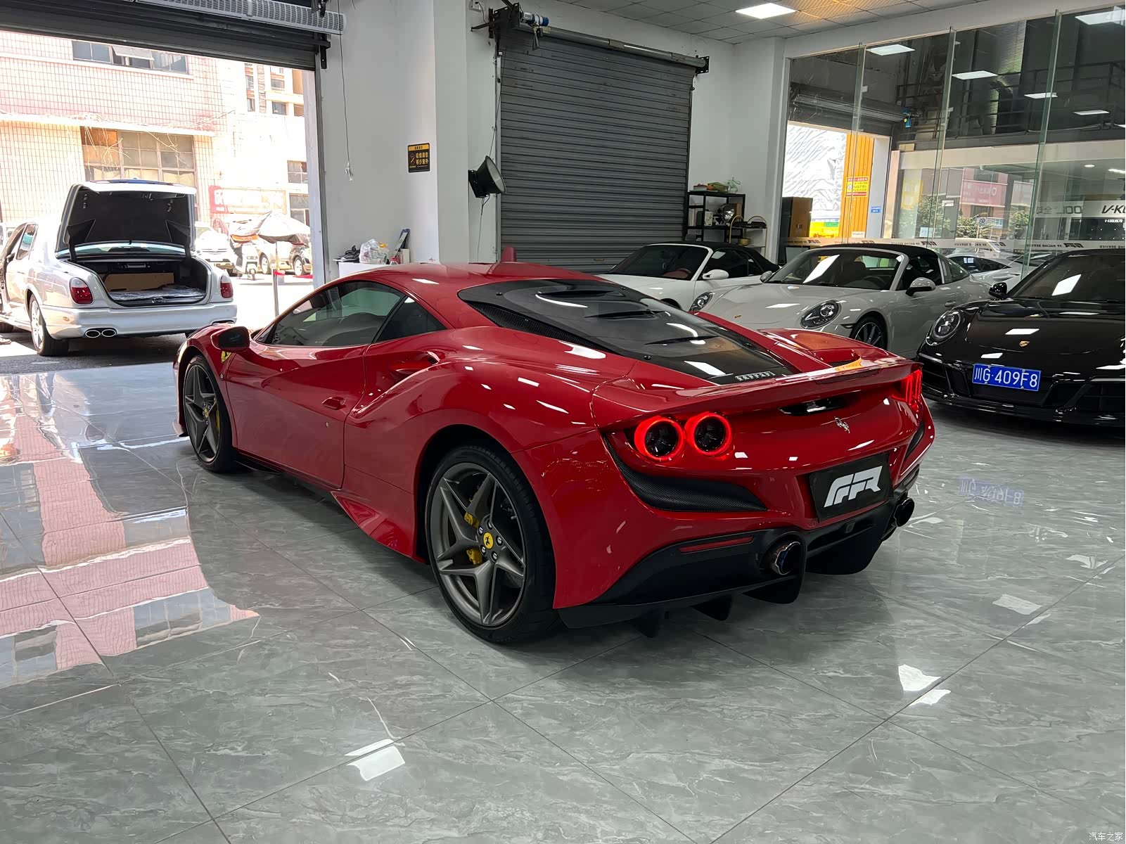 Ferrari F8, 2023 3