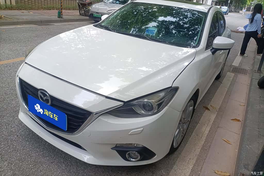 Mazda Mazda3, 2015 1