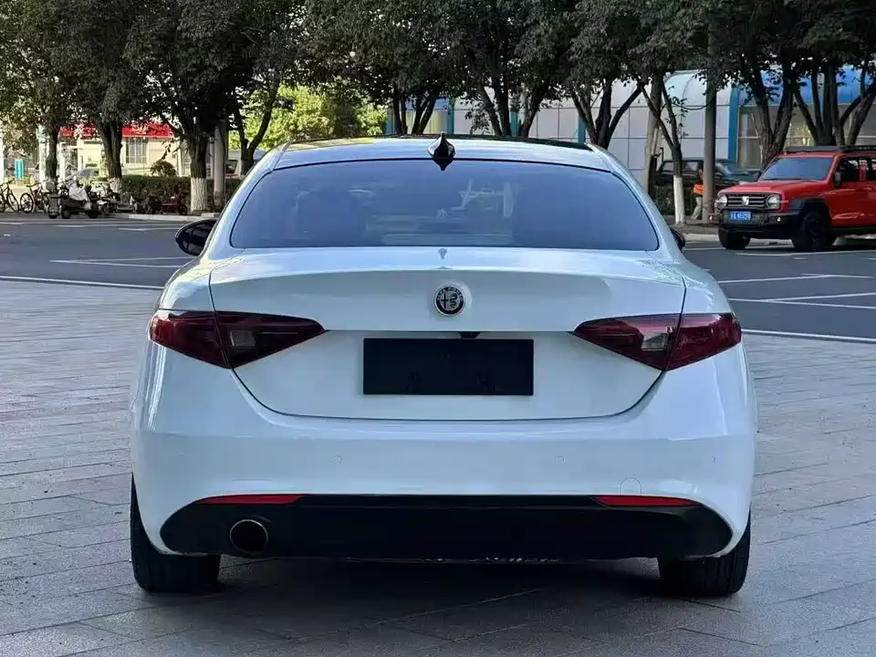 Alfa Romeo Giulia