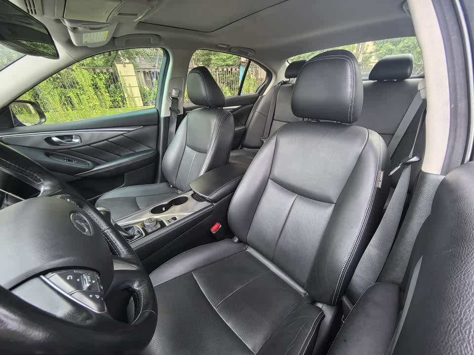 Infiniti Q50