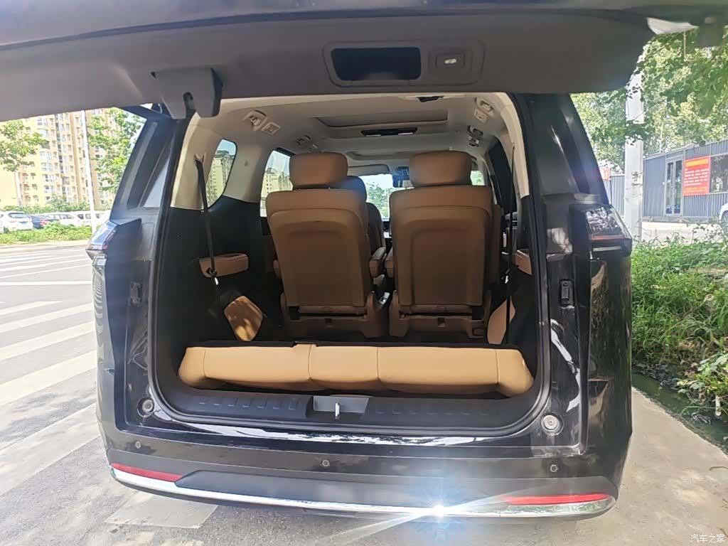 Trumpchi E8, 2024 19