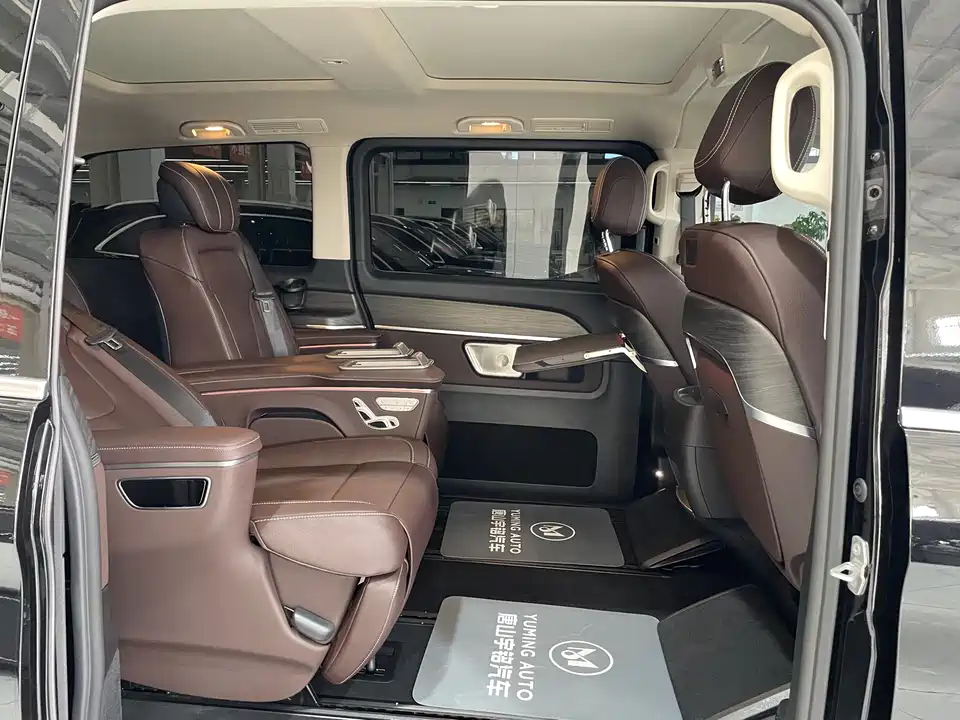 Mercedes-Benz V-class