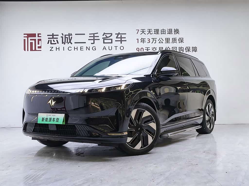 Dongfeng eπ008