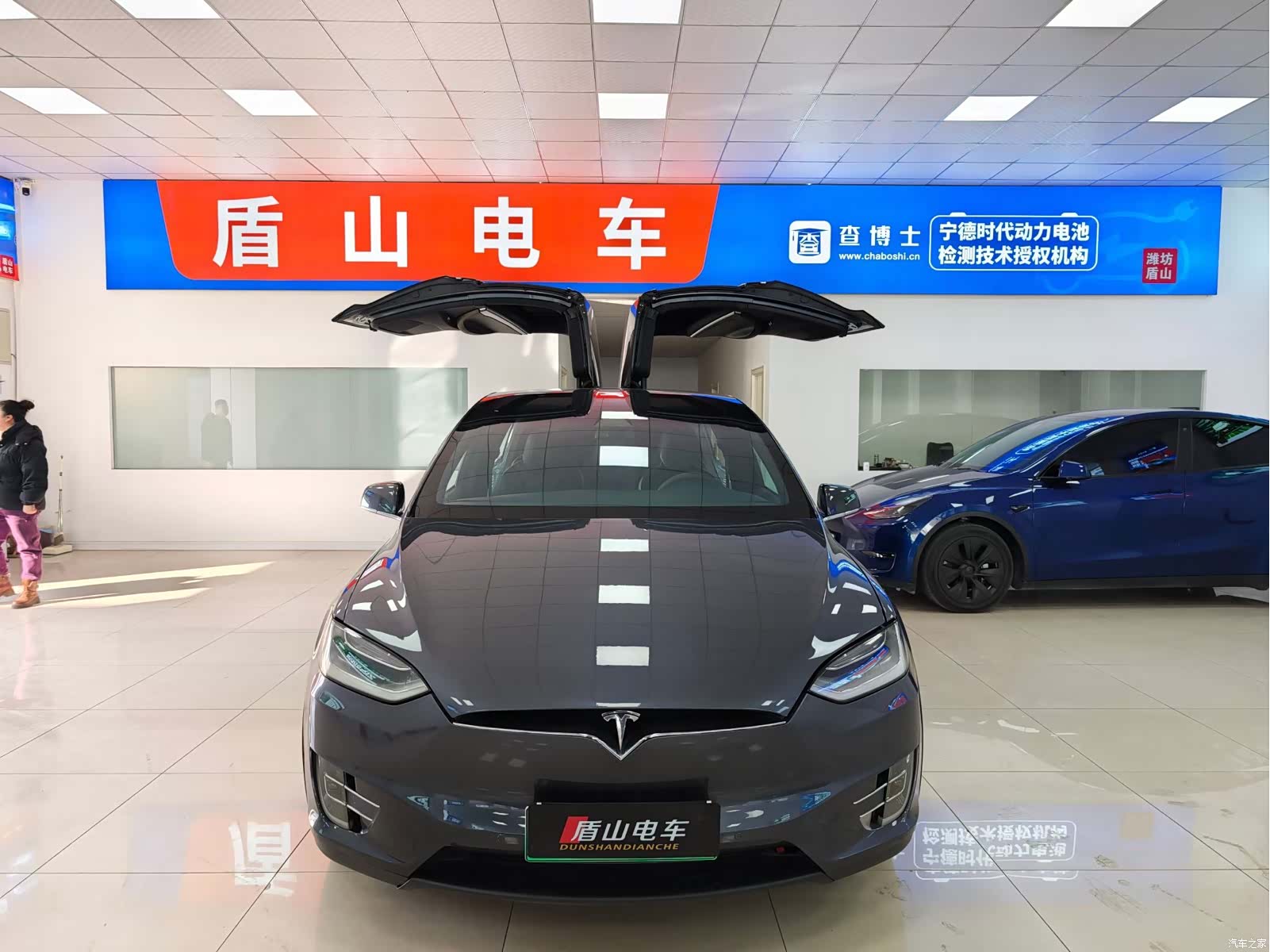 Tesla Model X, 2017 2