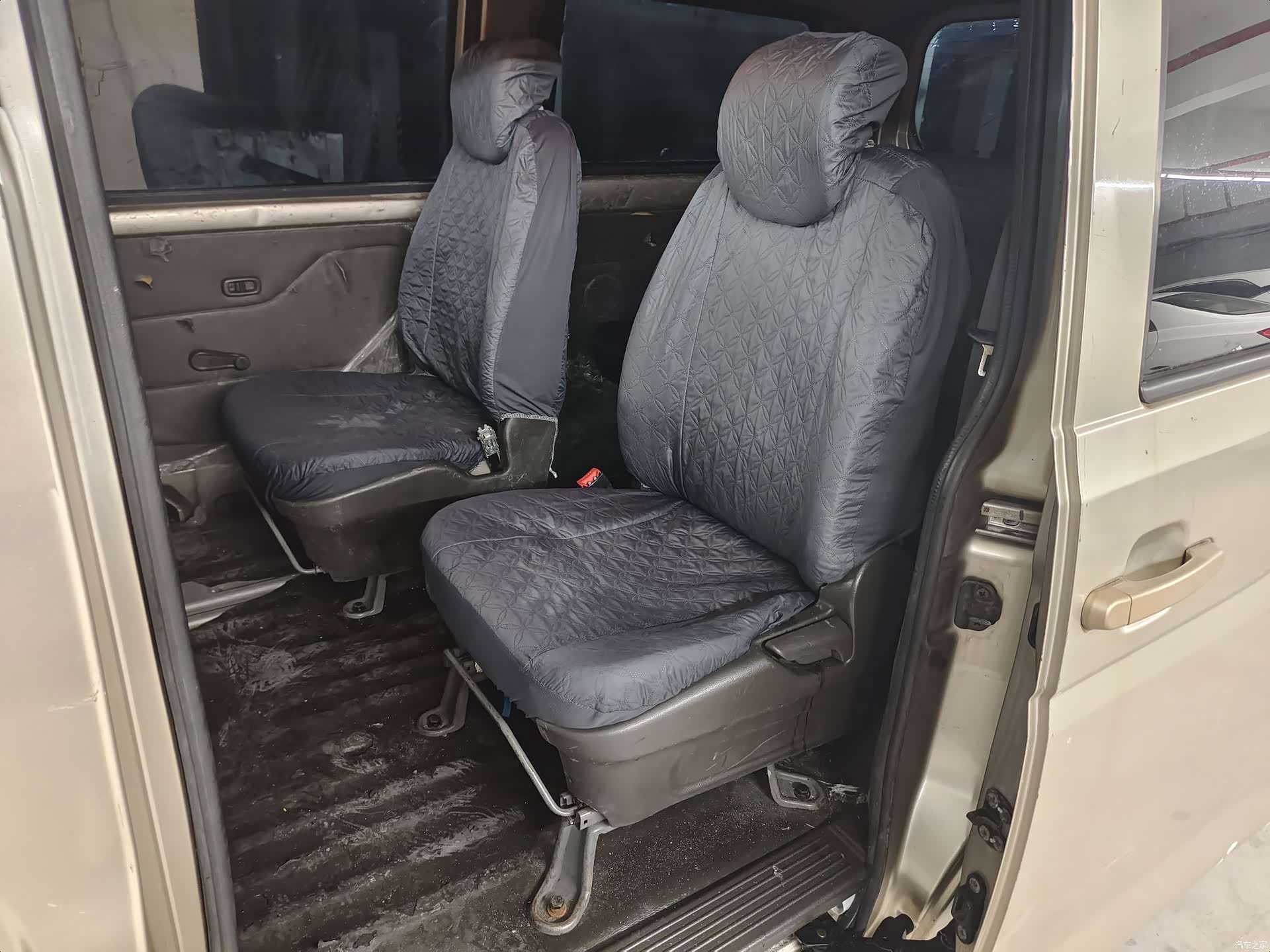 Wuling V, 2016 7