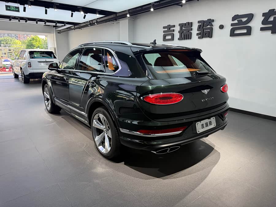 Bentley Bentayga 2021, фото 4