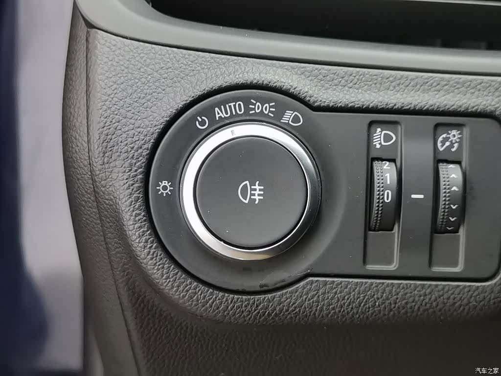 Buick Envision Plus, 2020 21