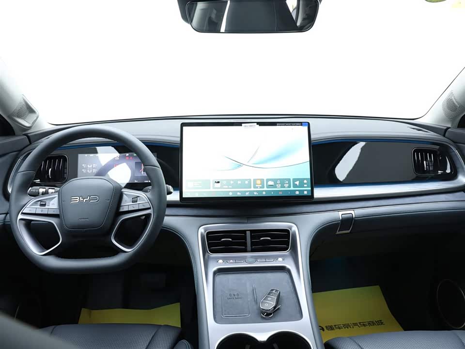 BYD Sea Lion 07 DM-i