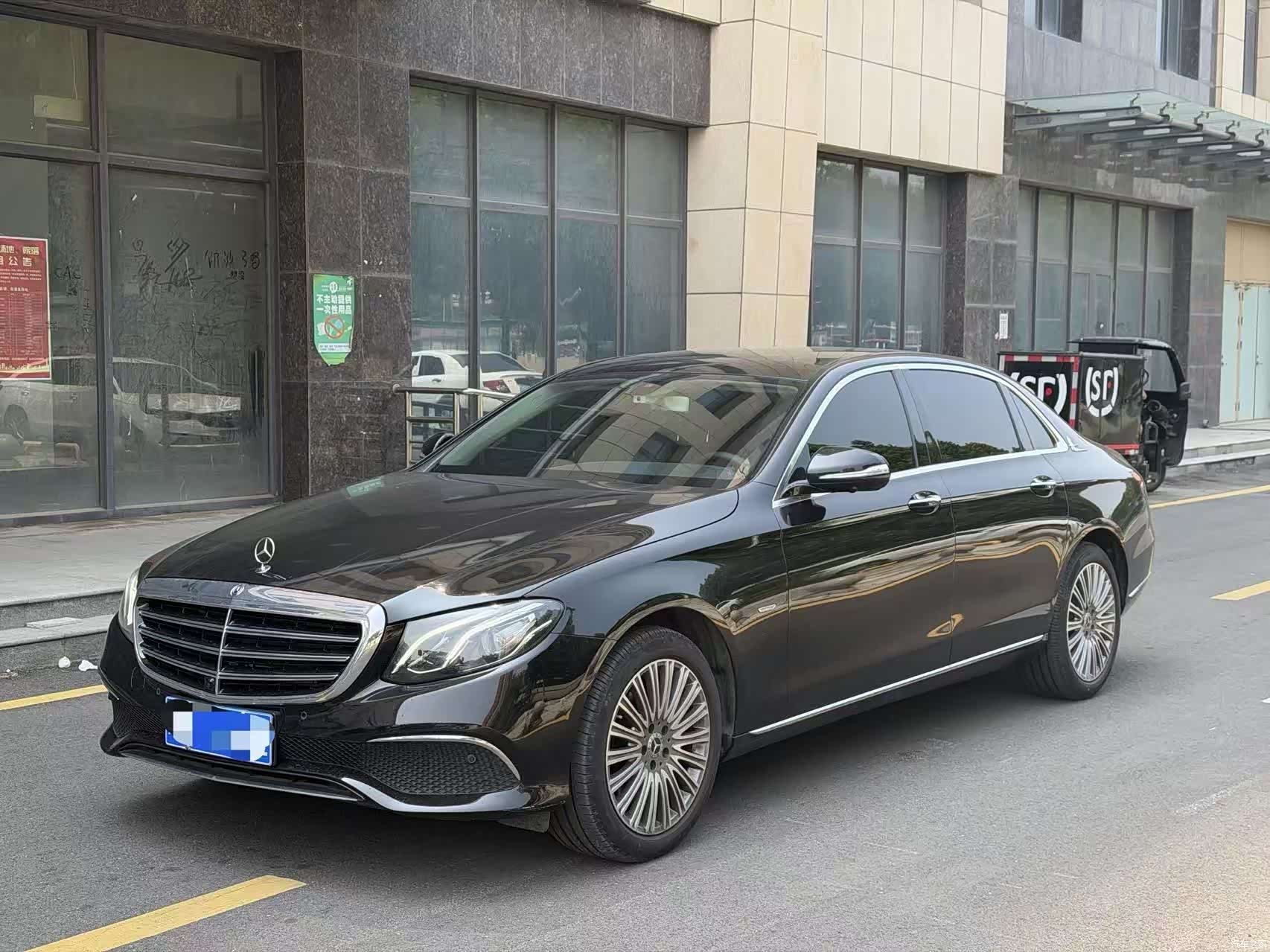 Mercedes-Benz E-Class, 2020 1