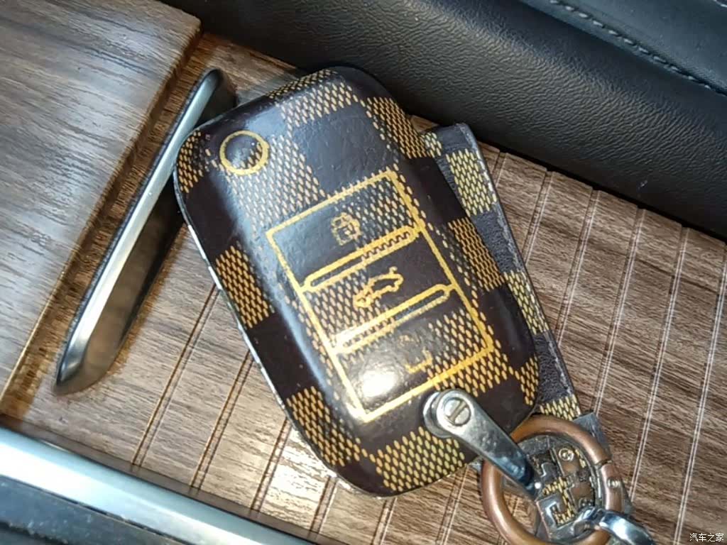 Roewe RX8, 2020 9