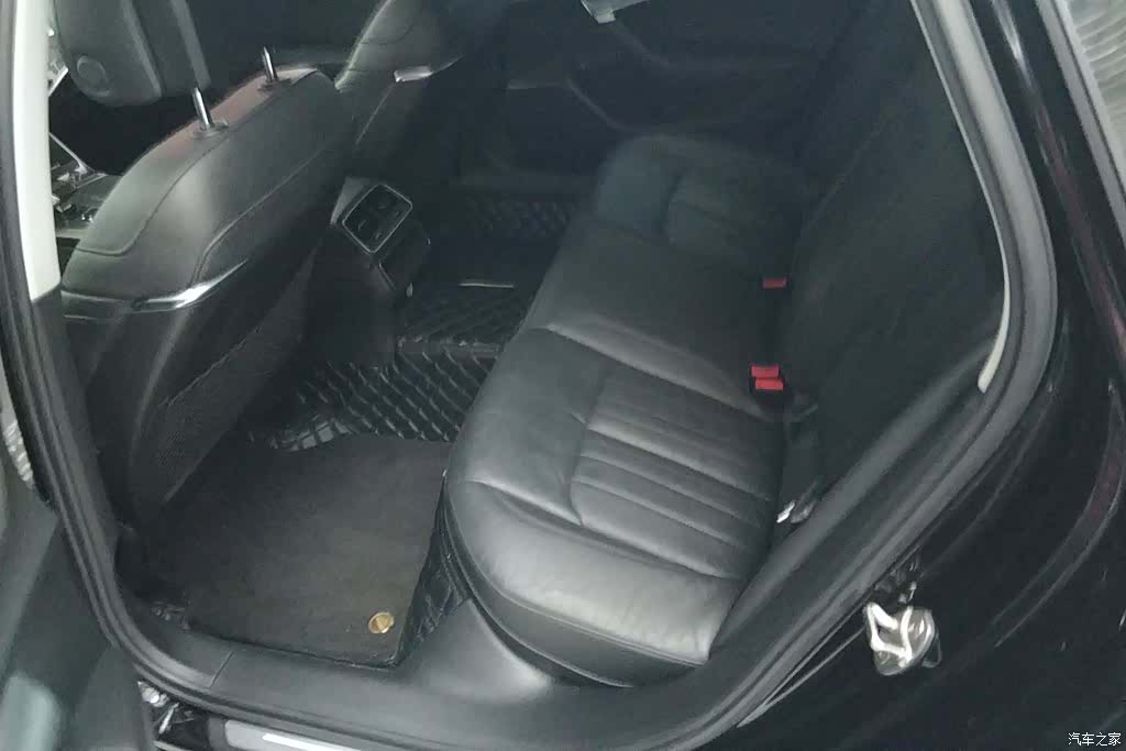 Audi A6L, 2021 11