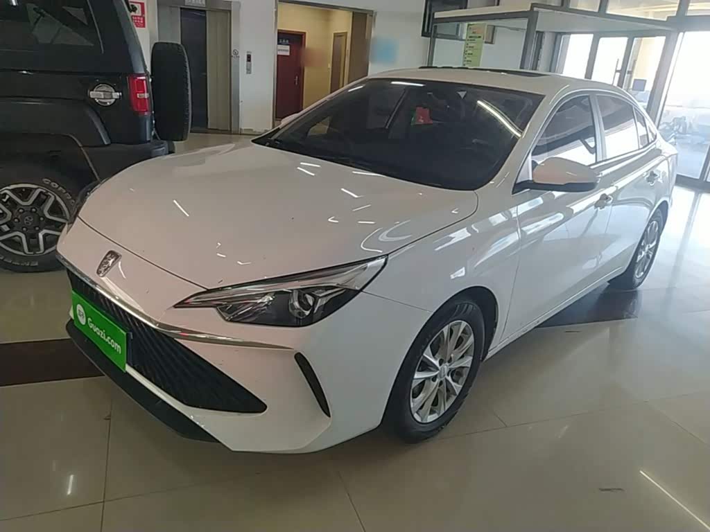 Roewe i5