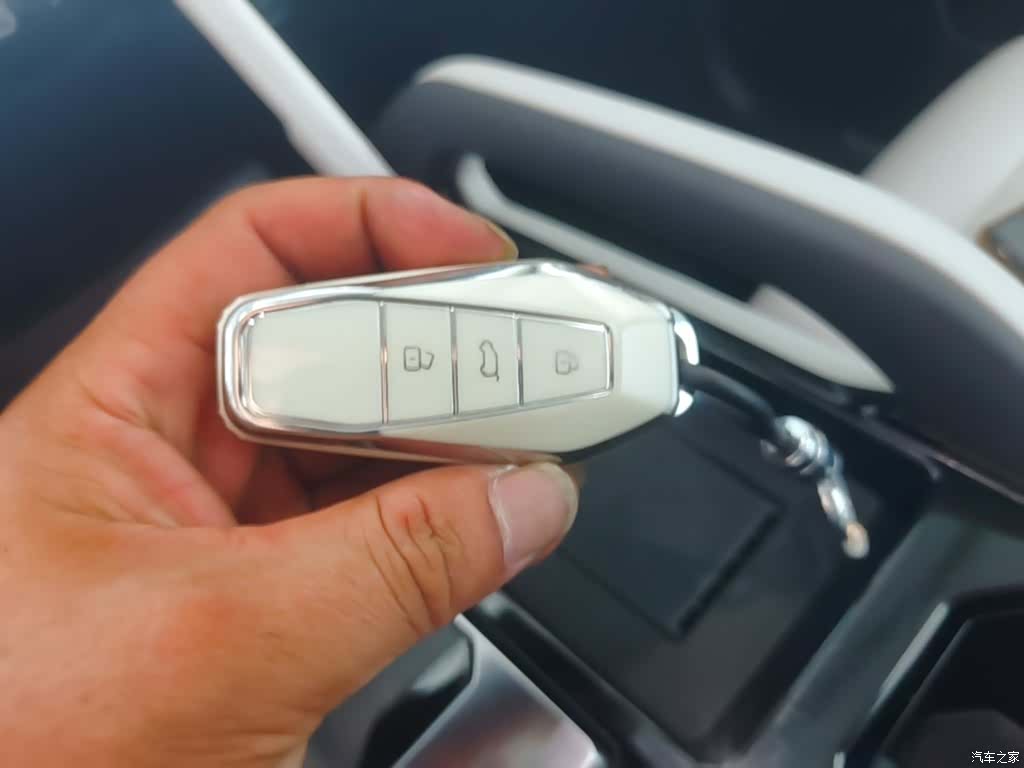 Chery iCAR, 2024 17
