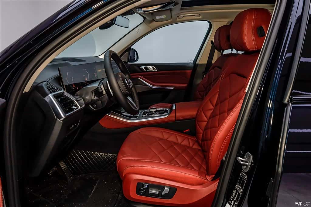 BMW X5, 2025 11