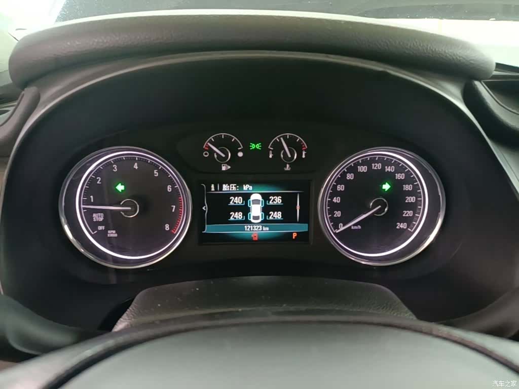 Buick LaCrosse, 2018 12