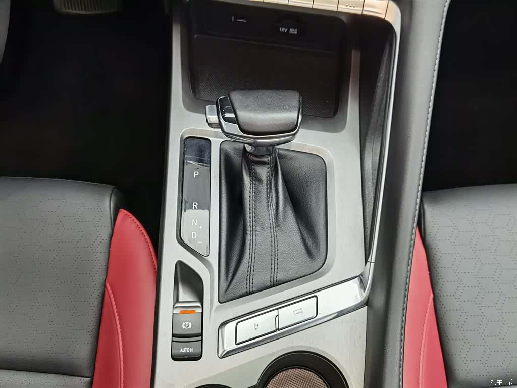 Changan CS35, 2022 13