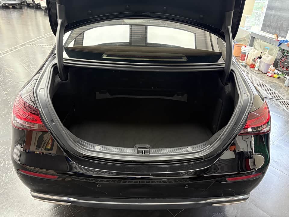 Mercedes-Benz E-class Mercedes-Benz E-class