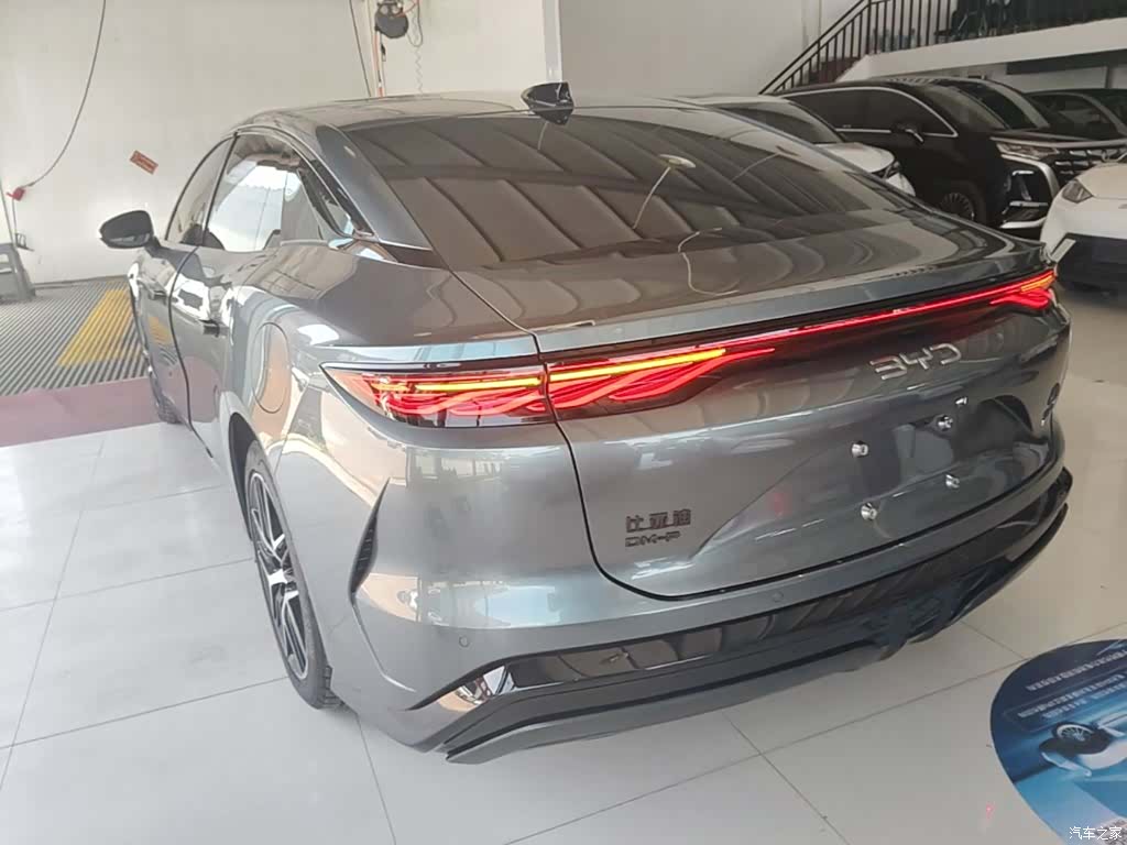 BYD Han, 2025 все фото