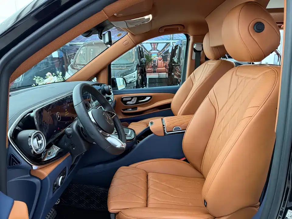 Mercedes-Benz V-class