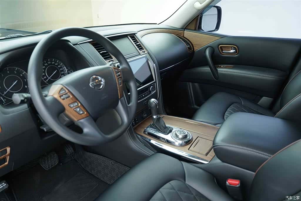 Nissan Patrol, 2019 10