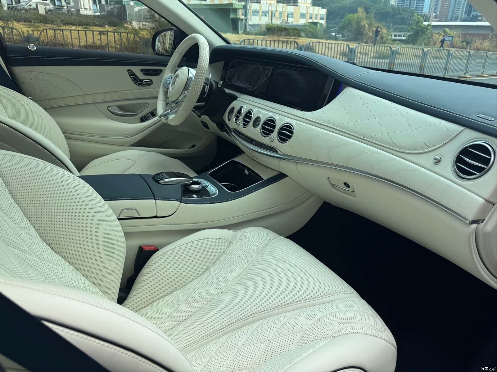Mercedes-Benz S-Class, 2015 12