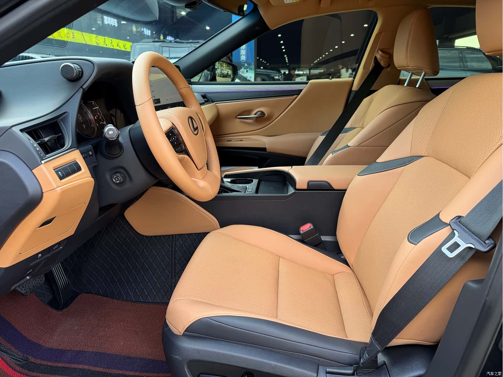 Lexus ES, 2026 14