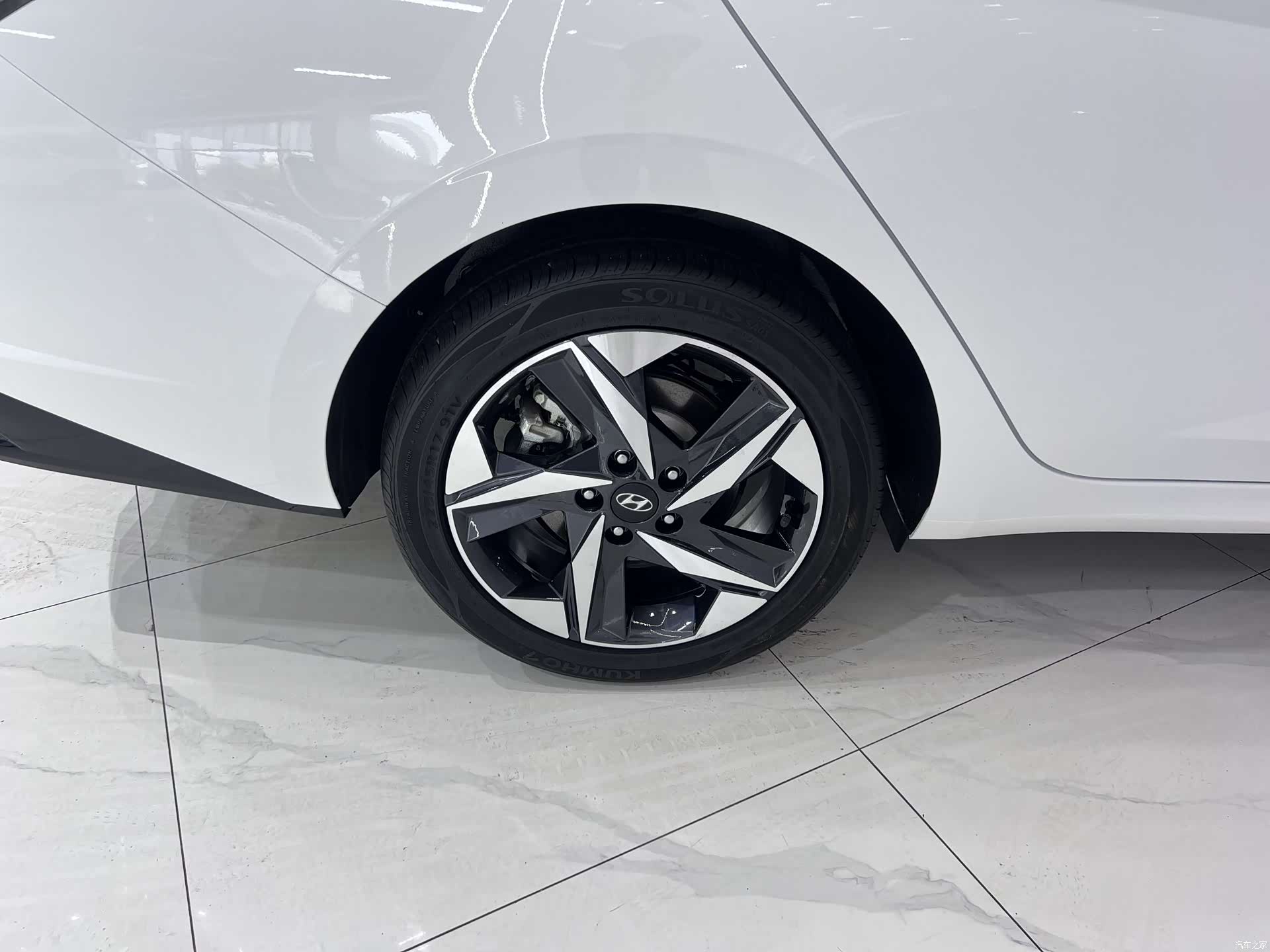 Hyundai Elantra, 2023 19