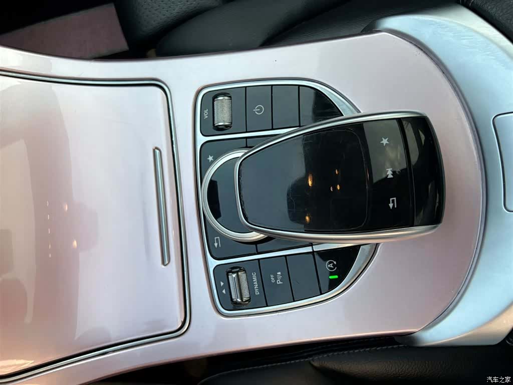 Mercedes-Benz C-Class, 2018 11