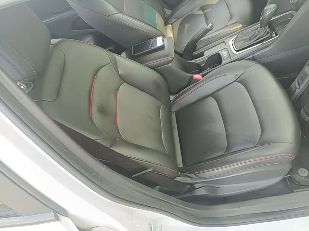 Chevrolet RS, 2019 25