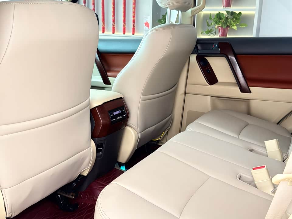 Toyota Prado