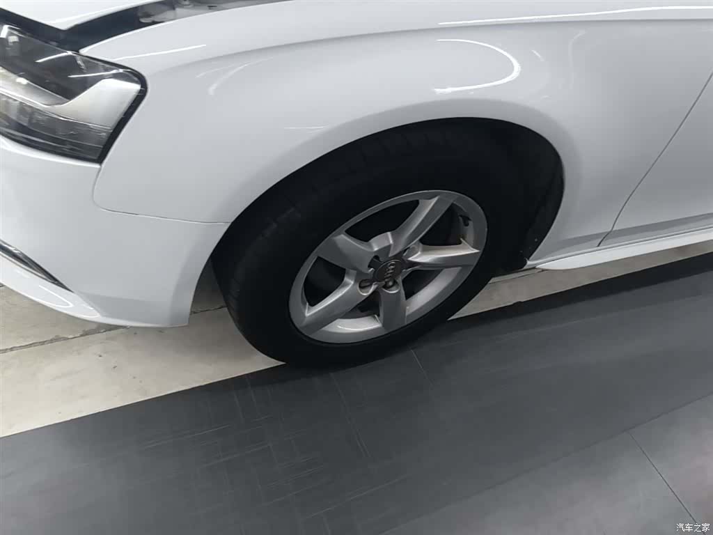 Audi A4L, 2015 23