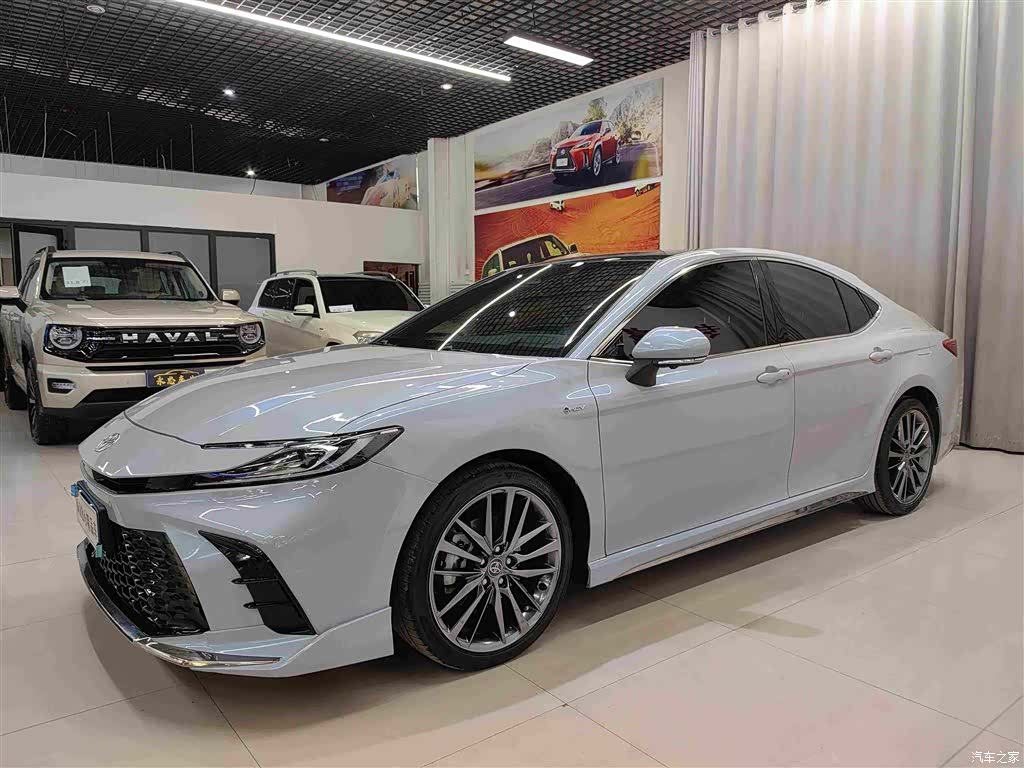 Toyota Camry, 2024 2