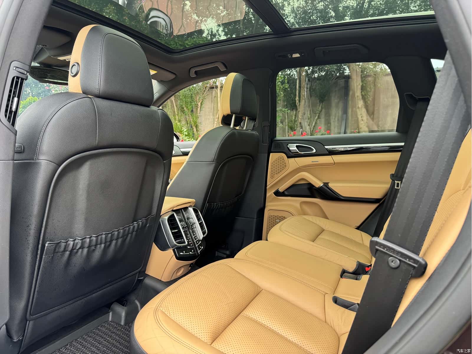 Porsche Cayenne, 2015 7