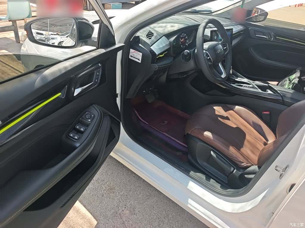 Roewe i5, 2022 16