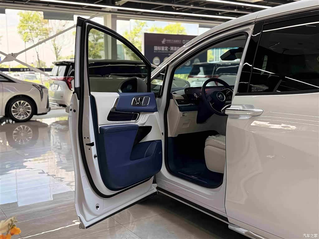 Buick Century, 2025 6