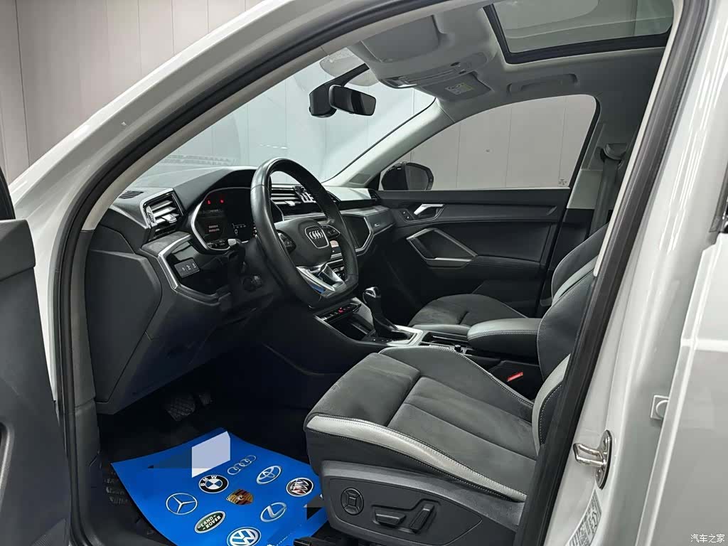Audi Q3, 2022 10